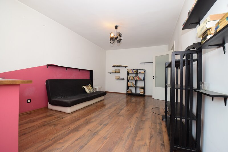 Ion Berindei, Doamna Ghica, decomandat,